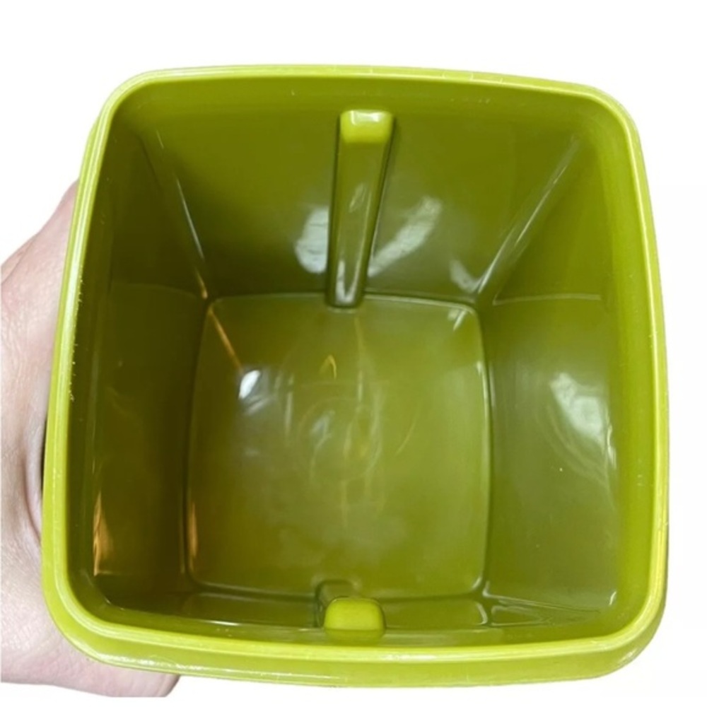 Vintage Tupperware 1330-3 Avocado Green Pickle Olive Keeper Container Canister - Picture 10 of 11